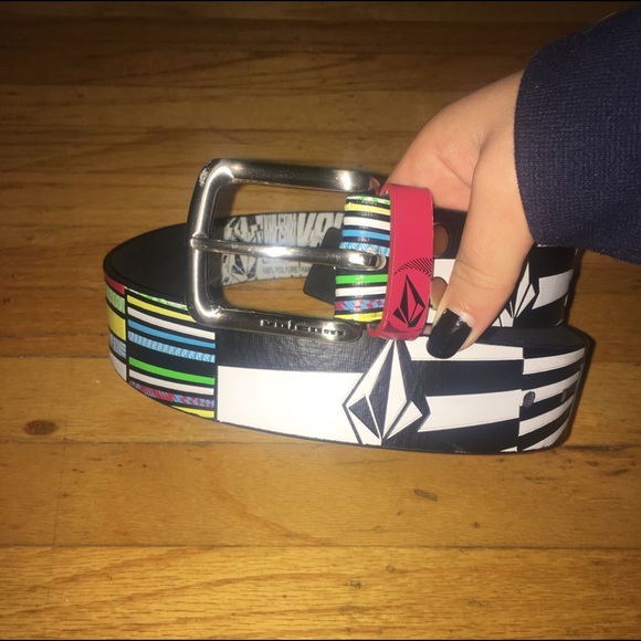 volcom belt - Picture 2 of 3